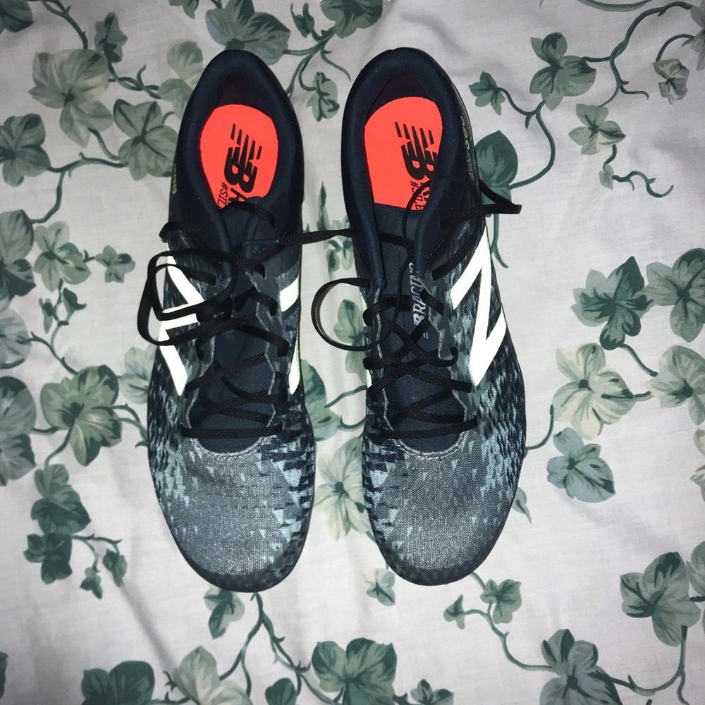 New balance track spikes